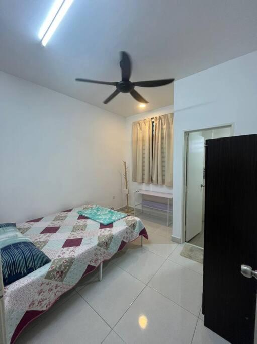 Hadeerna Homestay - Double Storey Terrace Chemor ภายนอก รูปภาพ