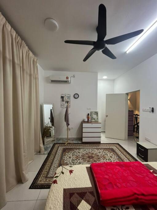 Hadeerna Homestay - Double Storey Terrace Chemor ภายนอก รูปภาพ